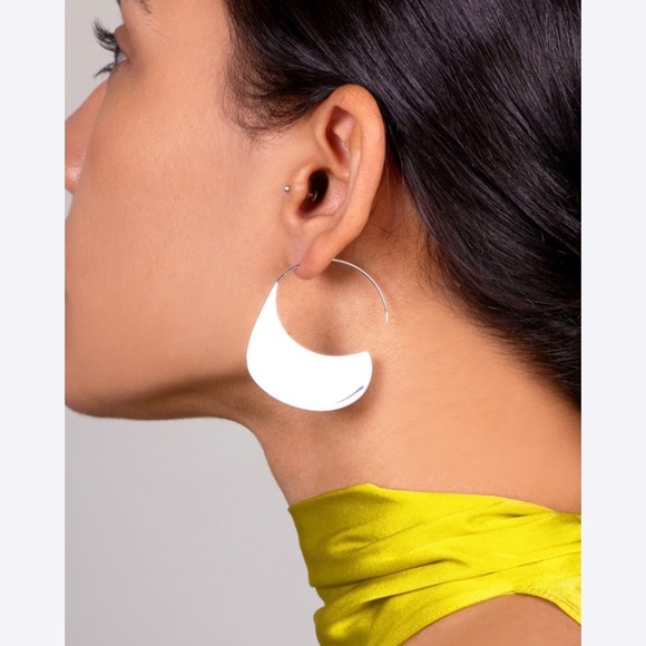 Celine swirl hoop earrings - Picture 1 of 3